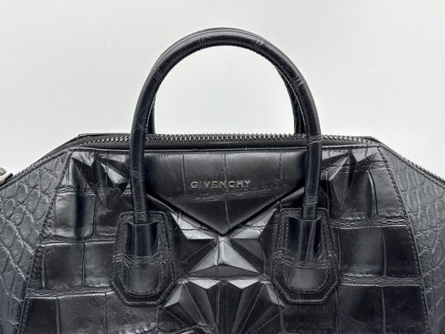 Antigona Bag, view 2
